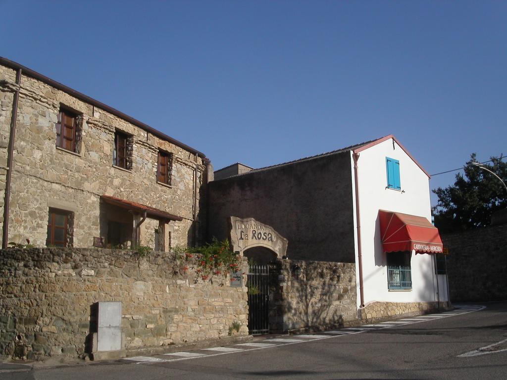Locanda La Rosa Pauli Arbarei المظهر الخارجي الصورة