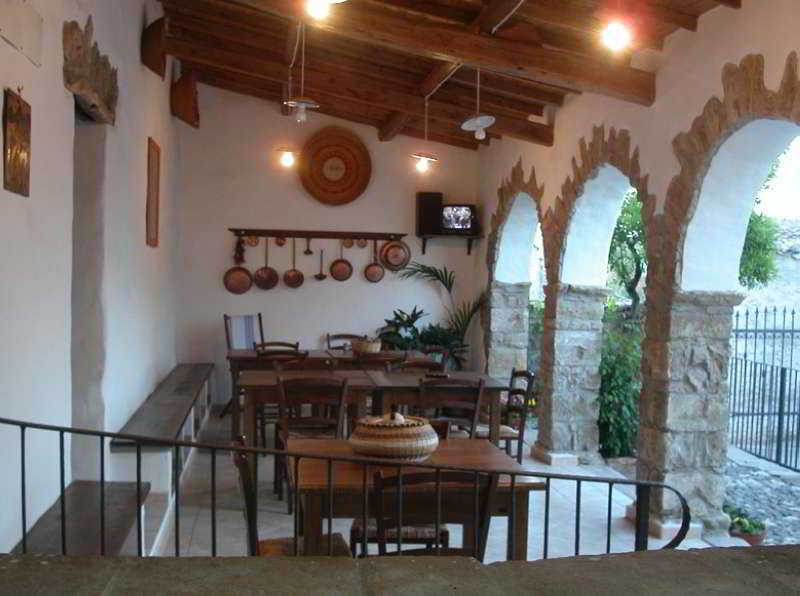 Locanda La Rosa Pauli Arbarei المظهر الخارجي الصورة